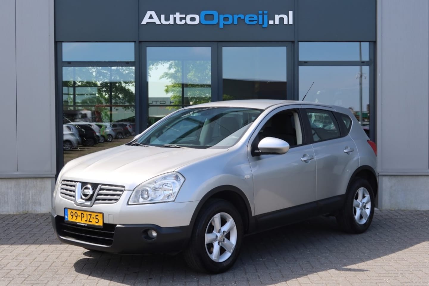 Nissan Qashqai - 1.6 Vista Clima, Trekhaak - AutoWereld.nl