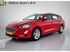 Ford Focus Wagon - 1.0 EcoBoost Edition / Trekhaak / Navigatie / Pdc.V+A / Lm velgen / Cruis Controle / Apk m