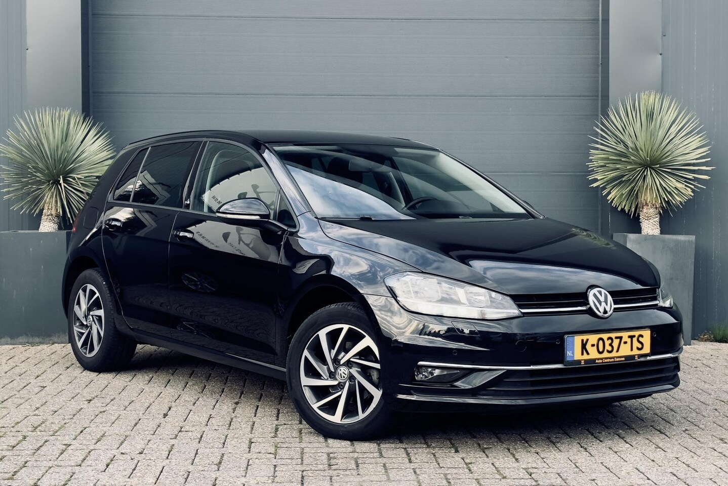Volkswagen Golf - 1.0 TSI Comfortline 1.0 TSI Comfortline - AutoWereld.nl