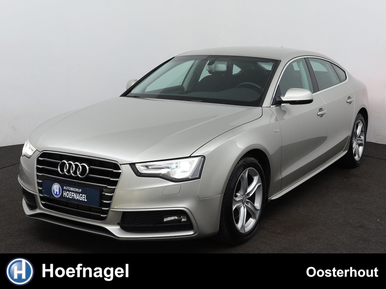 Audi A5 Sportback - 1.8 TFSI Adrenalin Automaat | Navigatie | Parkeersesnoren - AutoWereld.nl