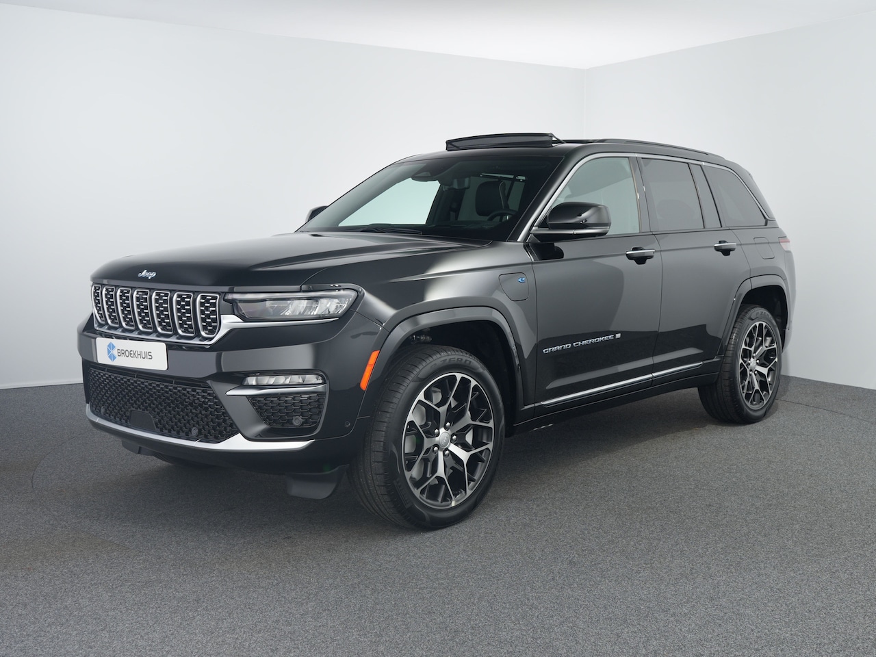 Jeep Grand Cherokee - Summit Reserve | 10'' digitaal cluster | 10.1'' infotainment met navigatie en Uconnect | 2 - AutoWereld.nl