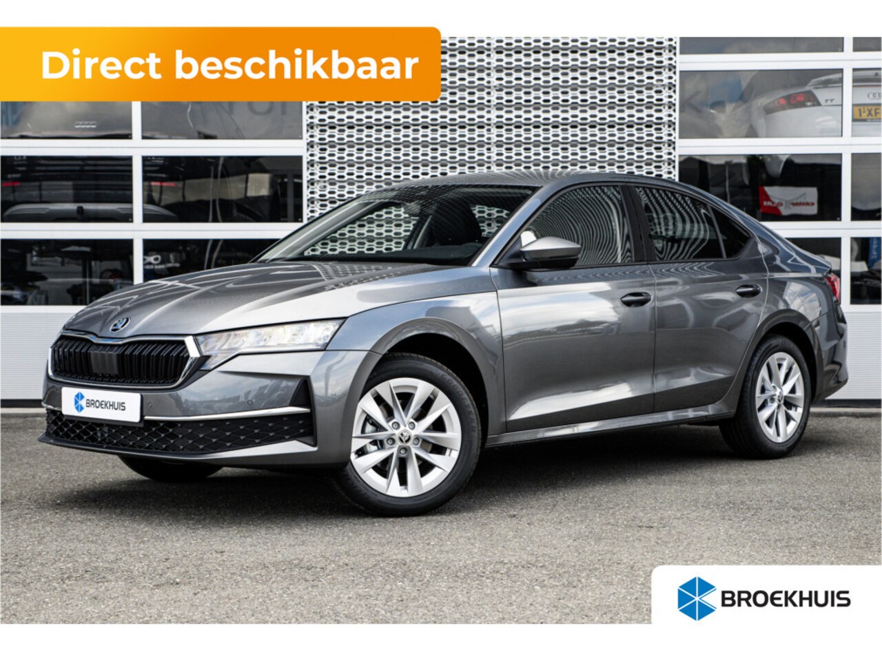 Skoda Octavia - Hatchback | Achteruitrijcamera | Chromen grille | Cruise control met speedlimiter - AutoWereld.nl