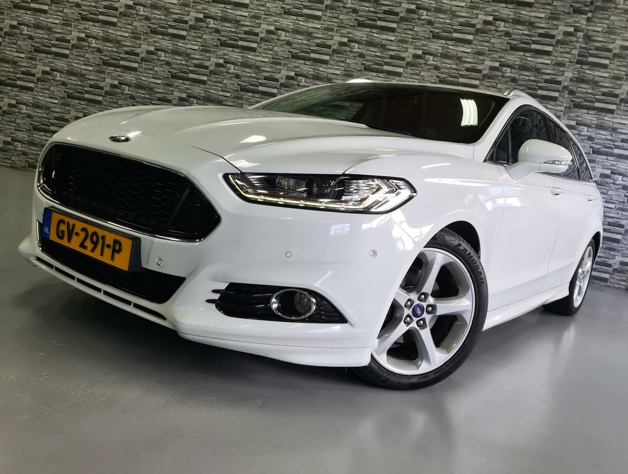 Ford Mondeo Wagon - 1.5 Ecoboost Titanium Automaat *Revisie*! - AutoWereld.nl