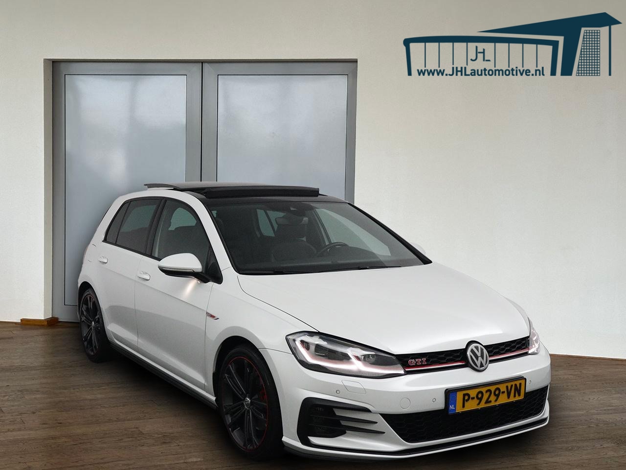 Volkswagen Golf - 2.0TSI GTI *230PK*PANO*LEER*ACC*LED*DCC - AutoWereld.nl