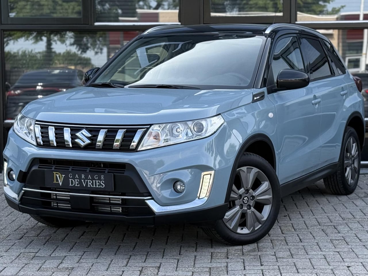 Suzuki Vitara - 1.0 Boosterjet Stijl Automaat Camera Trekhaak Garantie - AutoWereld.nl