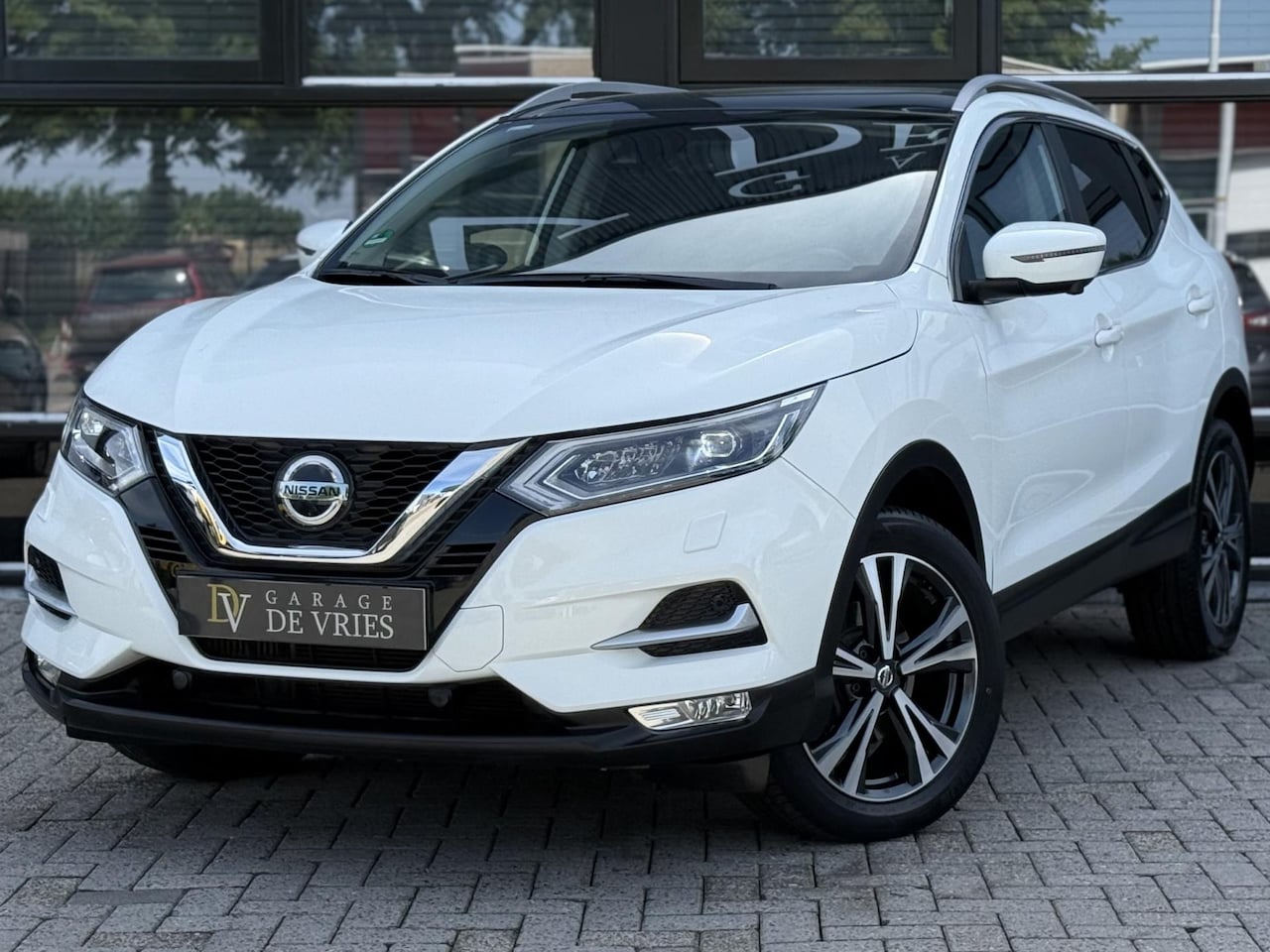 Nissan Qashqai - 1.2 Tekna Panoramadak Camera Navi Garantie - AutoWereld.nl