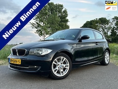 BMW 1-serie - 118i Business Line Automaat * 2e Eigenaar * Origineel NL * Clima * 16" Velgen * PDC * Crui
