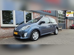 Renault Twingo - 1.2-16V Authentique Airco Trekhaak NAP Nieuwe Apk Leuke Auto