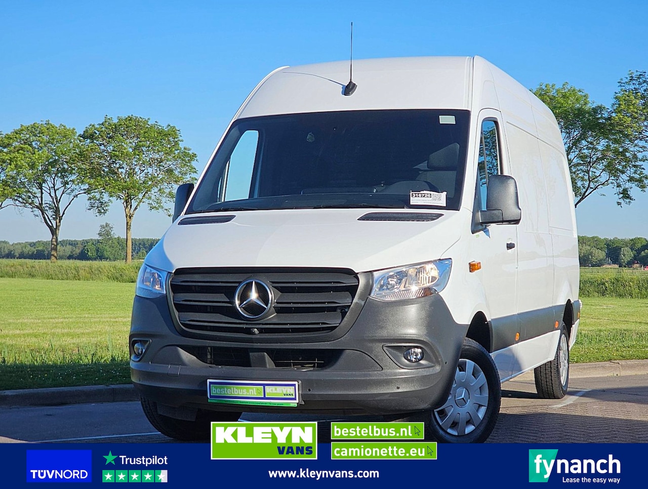 Mercedes-Benz Sprinter - 317 L2H2 Mbux RWD! - AutoWereld.nl