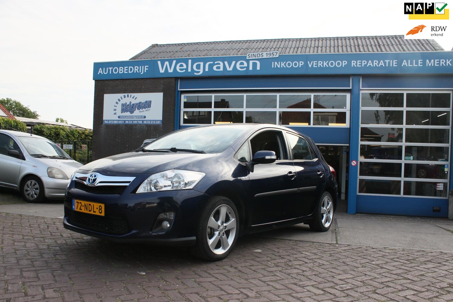 Toyota Auris - 1.8 Full Hybrid Dynamic 1 eig. dealeronderhouden - AutoWereld.nl