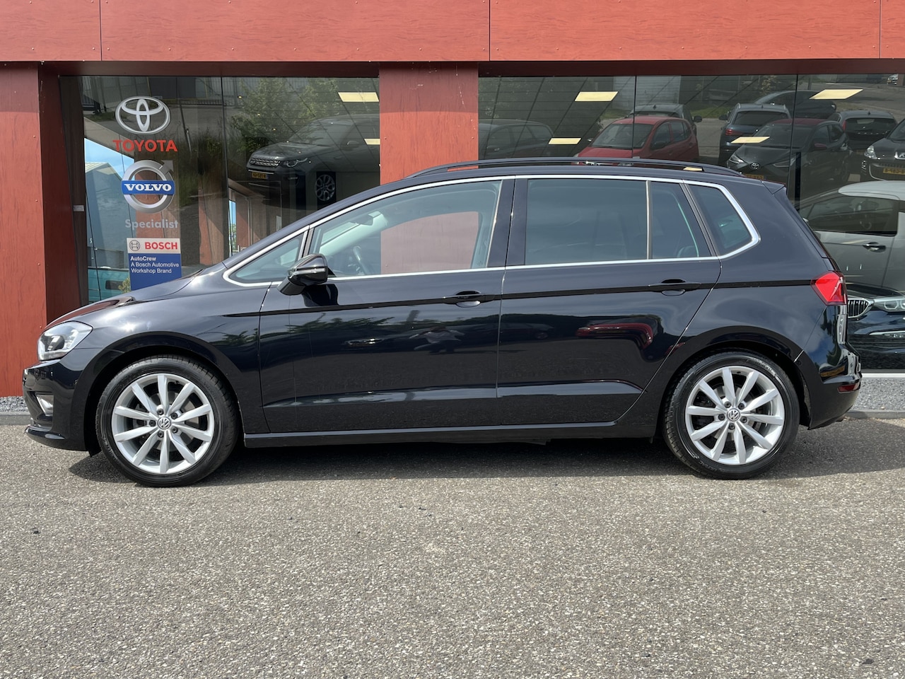 Volkswagen Golf Sportsvan - 1.4 TSI Highline | Massage | 17'' | Stoelverw. | Navi - AutoWereld.nl