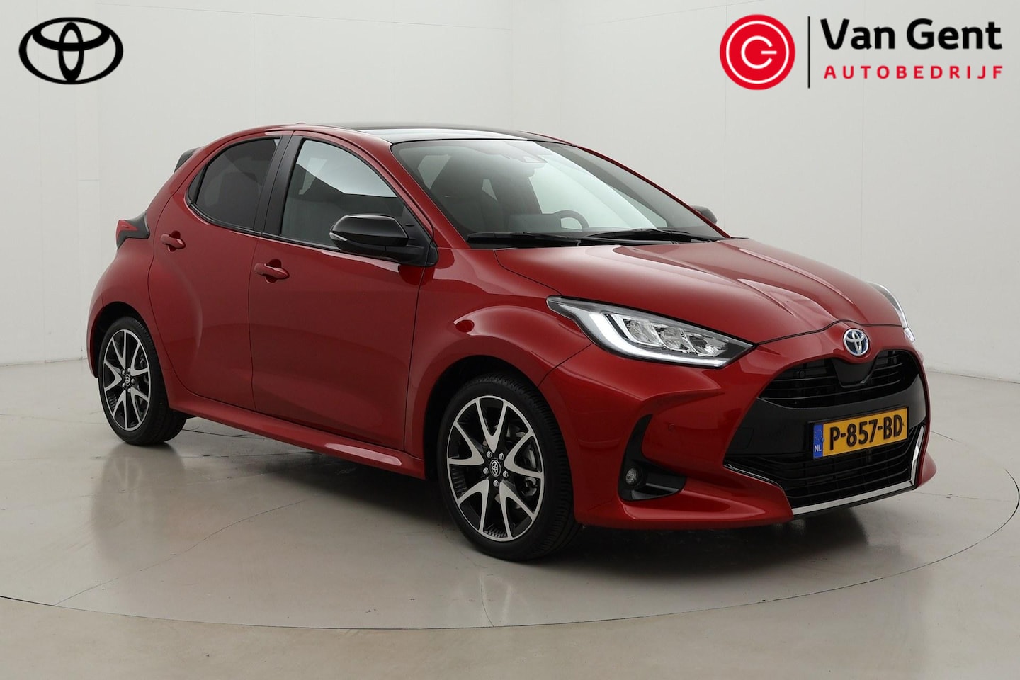 Toyota Yaris - 1.5 Hybrid Executive | Panoramadak | Dodehoek detectie | JBL | Head-up display | 17 inch | - AutoWereld.nl