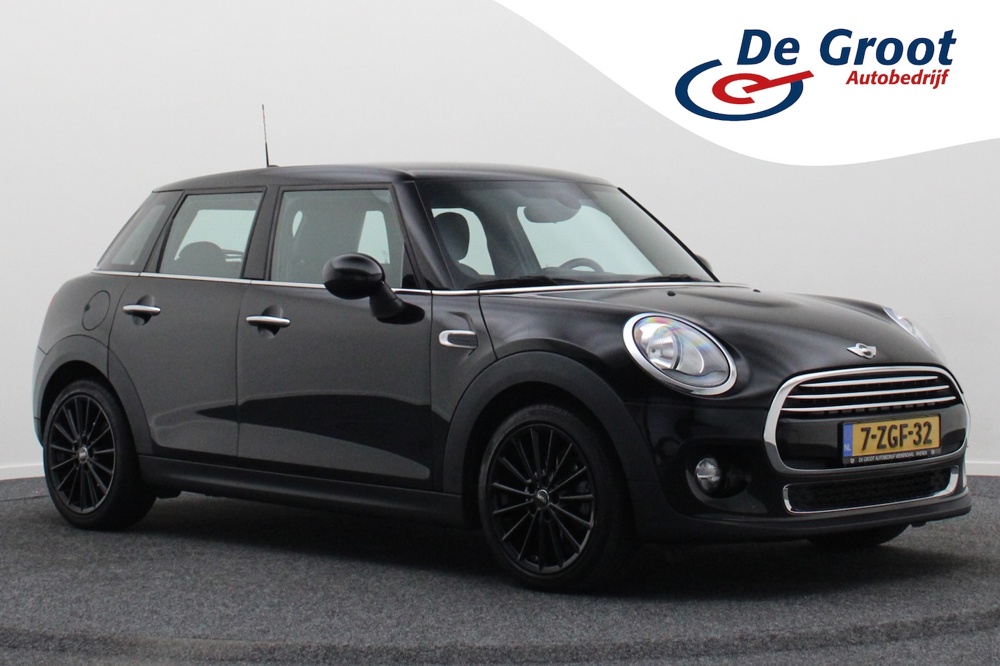 MINI Cooper - Mini 1.5 5-Deurs, Navigatie, Climate, Cruise, PDC, 17" - AutoWereld.nl