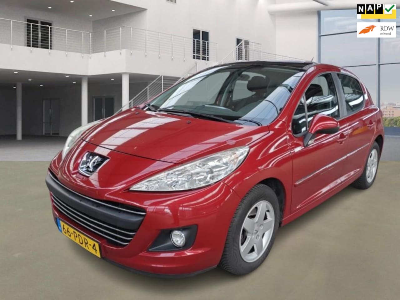 Peugeot 207 - 1.4 VTi XS/PANO/TREKHAAK/5DEURS/AIRCO/BOEKJES/ - AutoWereld.nl