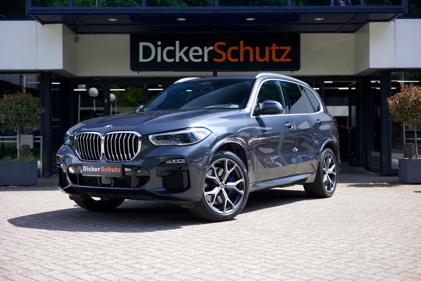 BMW X5 - XDrive45e M Sport | M Sportstoelen | Trekhaak - AutoWereld.nl