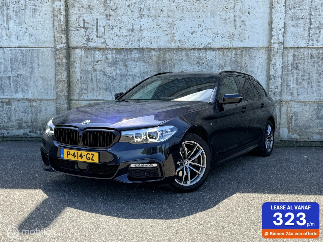 BMW 5-serie Touring - 520d ACC/Trekhaak/ambient/Carbon Schwarz - AutoWereld.nl