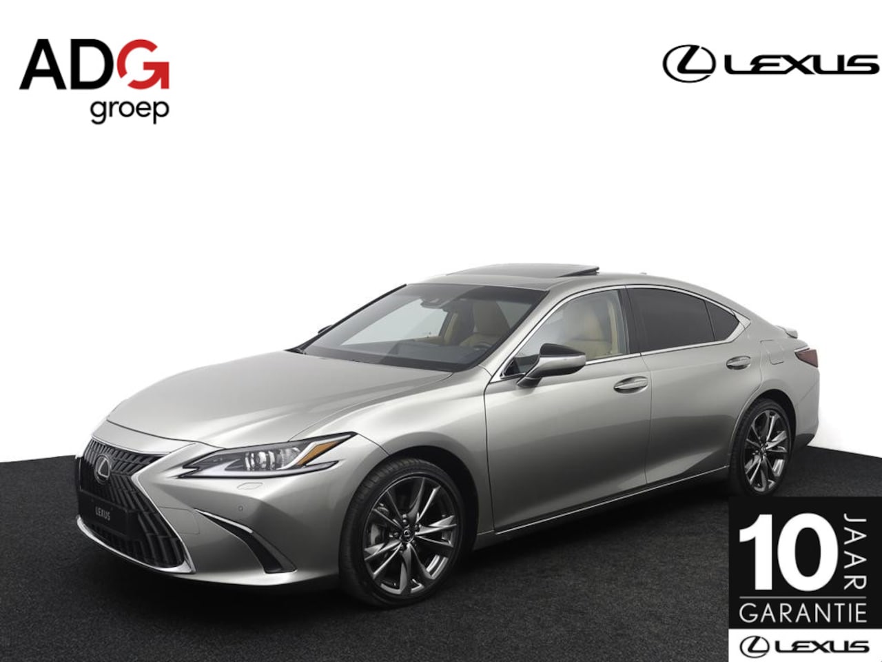 Lexus ES - 300h Business Line | 19 Inch Lichtmetalen velgen | Apple Carplay | Stuurwielverwarming - AutoWereld.nl