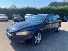 Volvo V70 - 2.5T Momentum Export