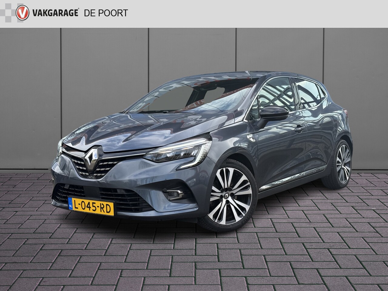 Renault Clio - 1.6 E-Tech Hybrid 140 Initiale Paris | NL-auto | Dealer ond. | Vol opties - AutoWereld.nl