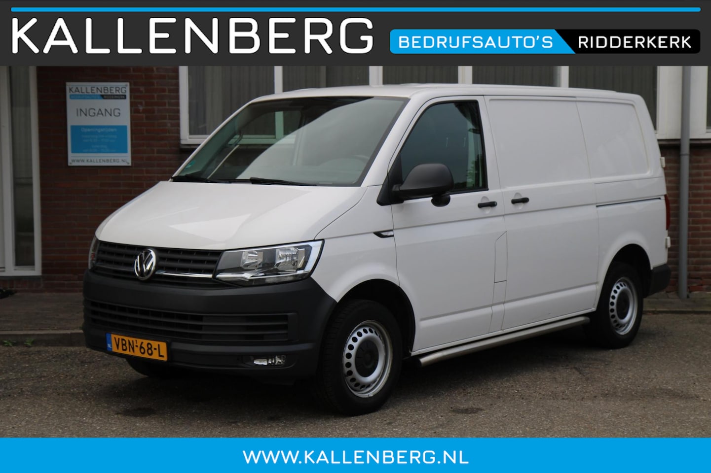 Volkswagen Transporter - 2.0 TDI 102Pk L1H1 / 2x Schuifdr. / Navi / Voorruitverw. - AutoWereld.nl