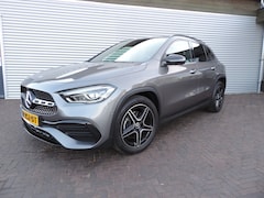 Mercedes-Benz GLA-Klasse - 180 AMG Line night pakket