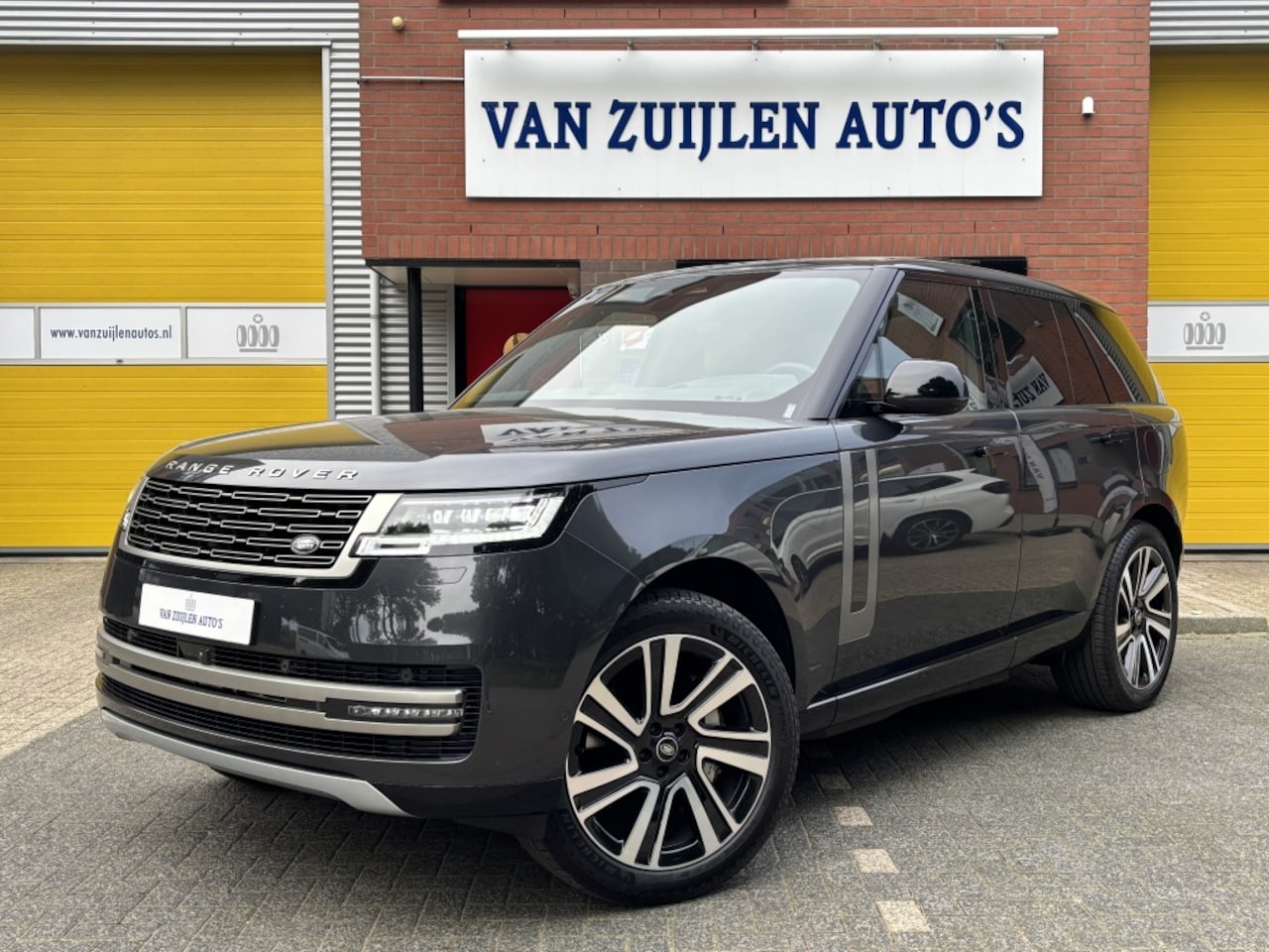 Land Rover Range Rover - Landrover P460e HSE Panorama Clearsight Leder Caraway 22" Trekhaak - AutoWereld.nl