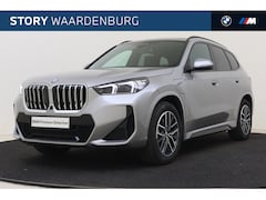 BMW X1 - xDrive30e High Executive M Sport Automaat / Trekhaak / Sportstoelen / Adaptieve LED / Comf