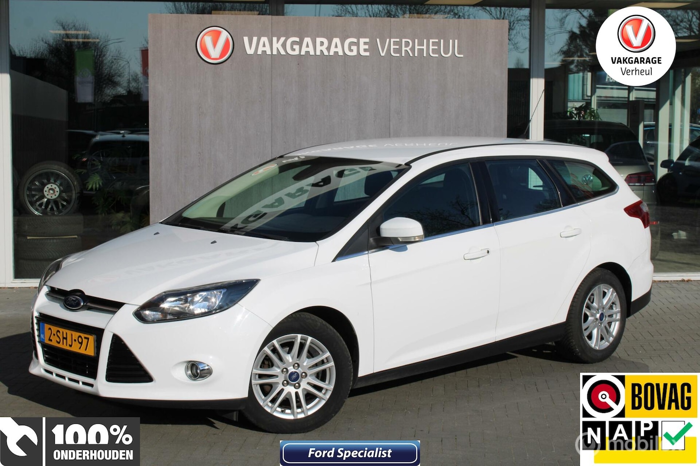 Ford Focus Wagon - 1.0 EcoBoost Titanium|125Pk|Boekjes|Nap - AutoWereld.nl