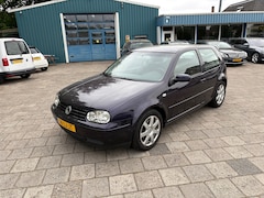 Volkswagen Golf - 2.0 Highline