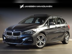 BMW 2-serie Active Tourer - 218i High Executive / Panoramadak / M-Sport / Stoelverwarming