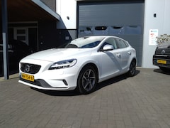 Volvo V40 - 2.0 D4 R-Design Zeer netjes en goed onderhouden!