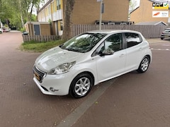 Peugeot 208 - Airco / Navigatie / 107.000 NAP / Nieuw APK