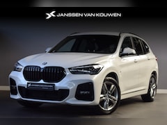 BMW X1 - sDrive20i Business Edition / M-Sport / Head Up Display / Apple Carplay