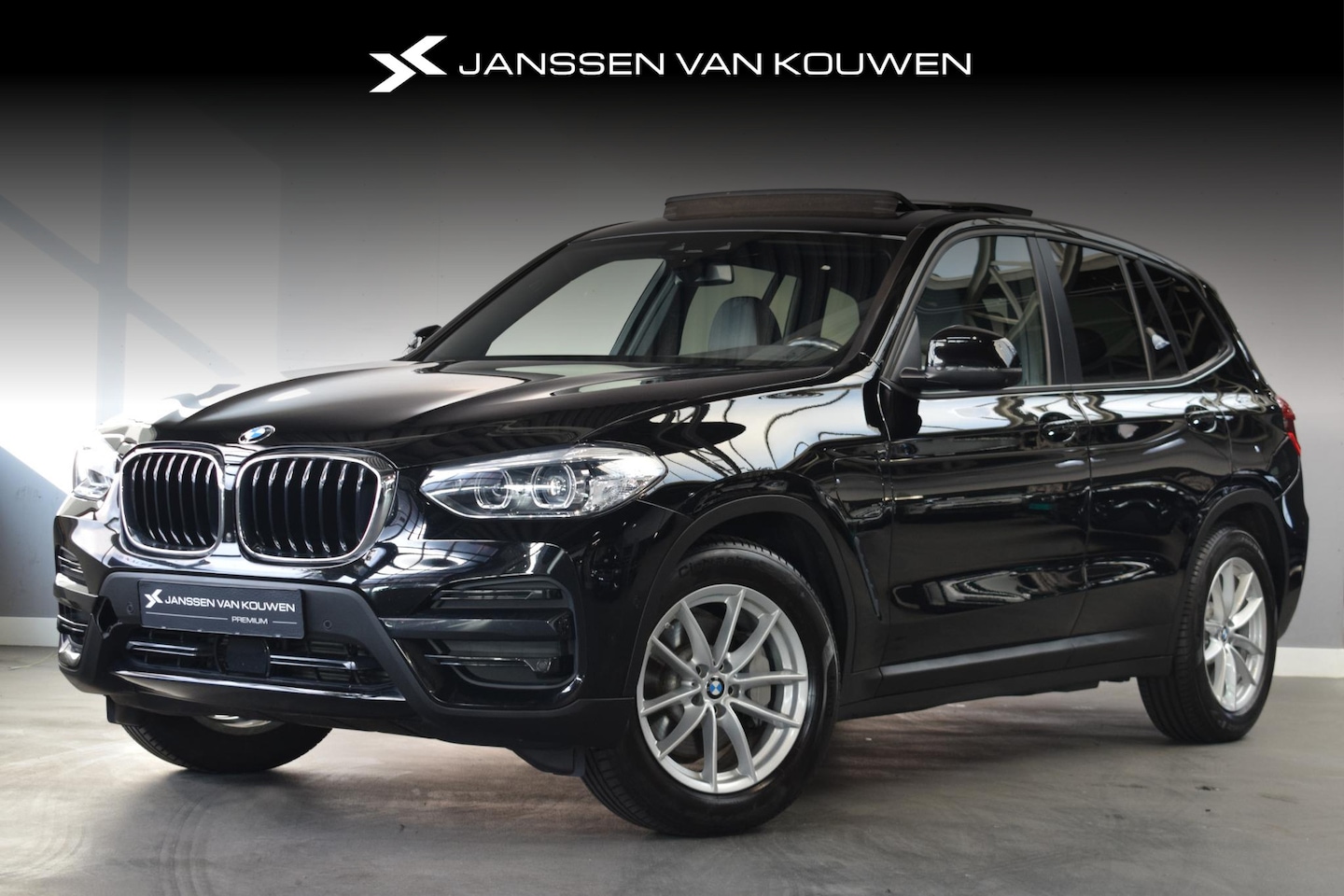 BMW X3 - xDrive30e Executive / Sfeerverlichting / Panoramadak / Elek. Trekhaak / Apple Carplay - AutoWereld.nl