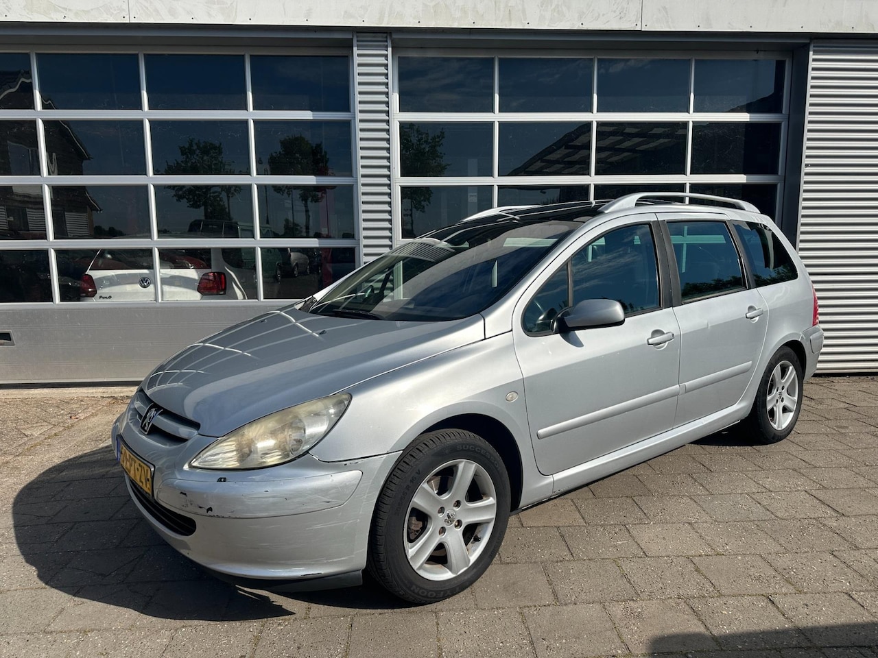 Peugeot 307 SW - 2.0 16V Premium - EXPORT - Cruise Control - Panorama Dak - Airco - AutoWereld.nl