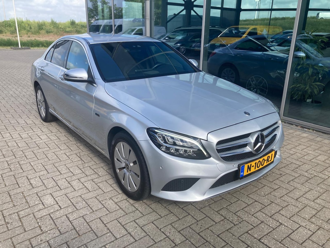 Mercedes-Benz C-klasse - 300 e Business Solution Luxury Limited 4-deurs, sedan | automaat 47.000 KM !!! - AutoWereld.nl