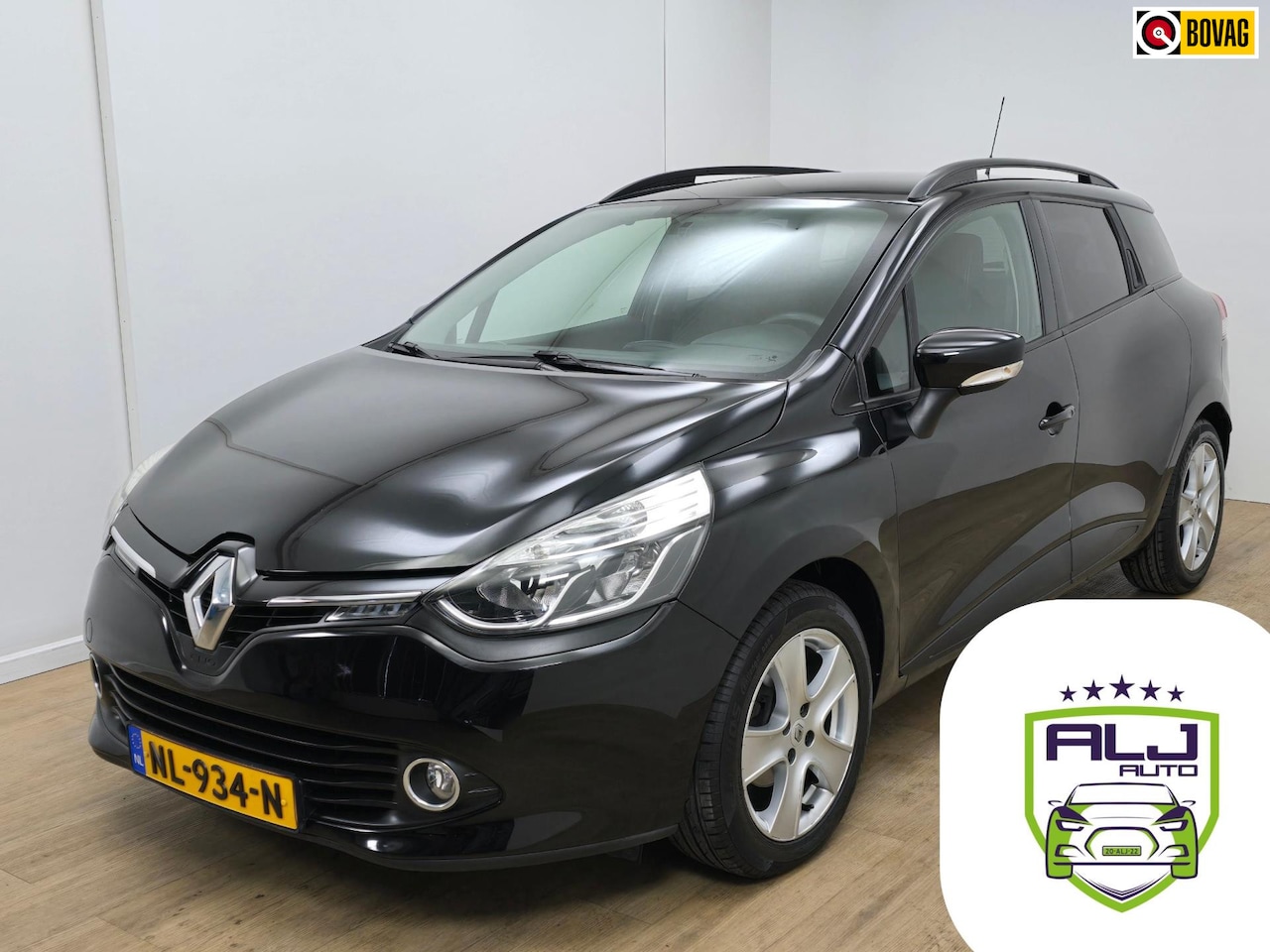 Renault Clio Estate - Occasion automaat 1.2 met trekhaak en met cruisecontrol | Tweedehands Renault clio station - AutoWereld.nl