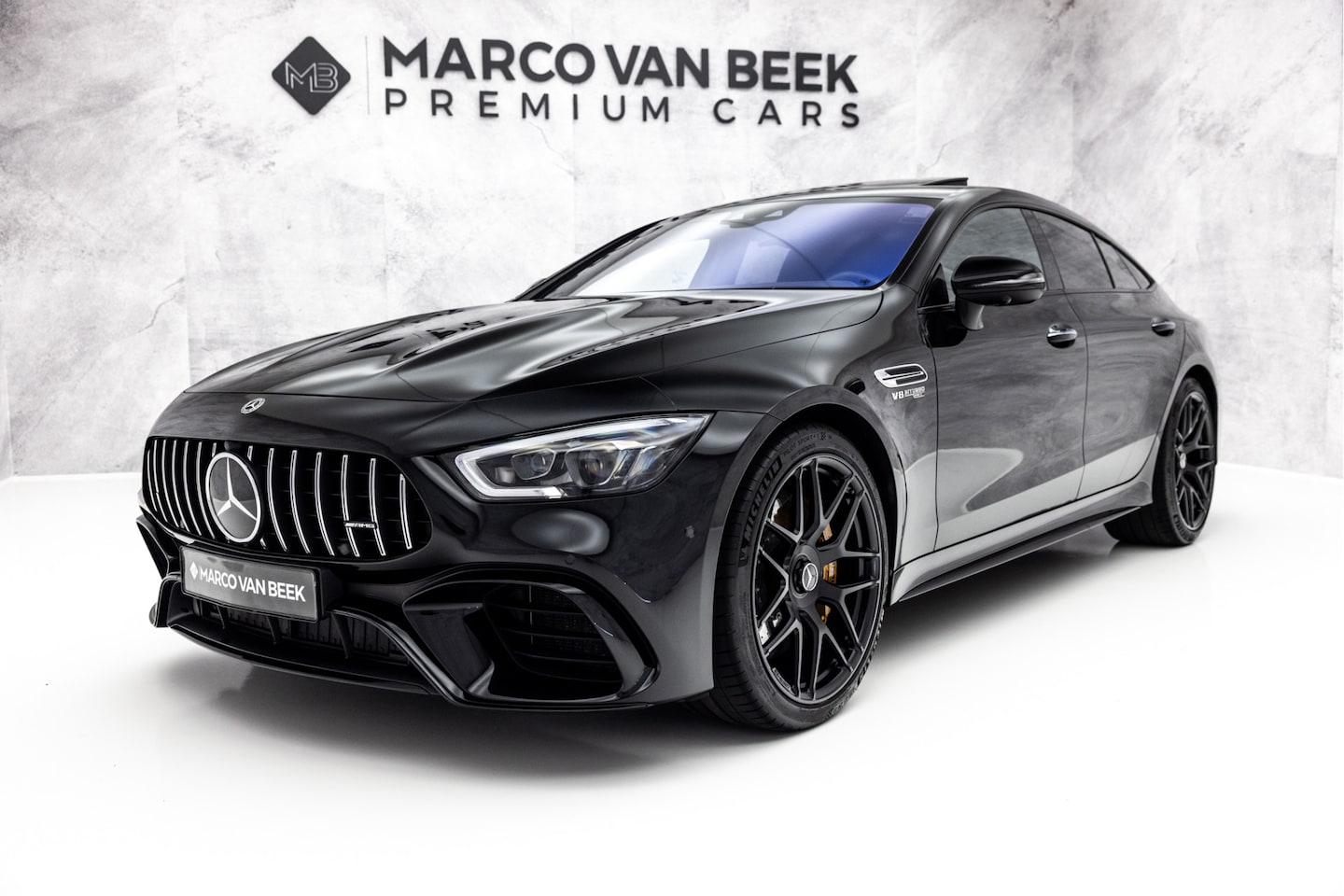 Mercedes-Benz AMG GT 4-Door Coupe - AMG 63 S 4MATIC+ Premium+ | Keramisch | Carbon | Schuifdak | Distronic+ - AutoWereld.nl