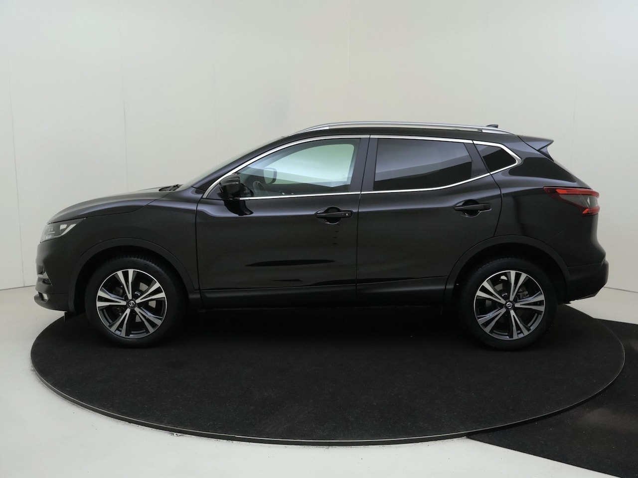Nissan Qashqai - 1.3 DIG-T N-Connecta - AutoWereld.nl