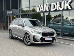 BMW X1 - xDrive25e M Sportpakket Innovation-Pack Haed-up Parking-Plus Cockpit Pro. Stuurverw. 18" L
