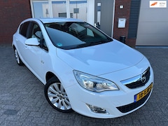 Opel Astra - 1.4 Turbo Cosmo / Leder / Navi / PDC / Cruise / 17''