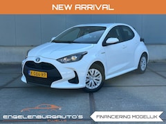 Toyota Yaris - 1.5 Hybrid Active navigatie, 2 jaar apk NAP