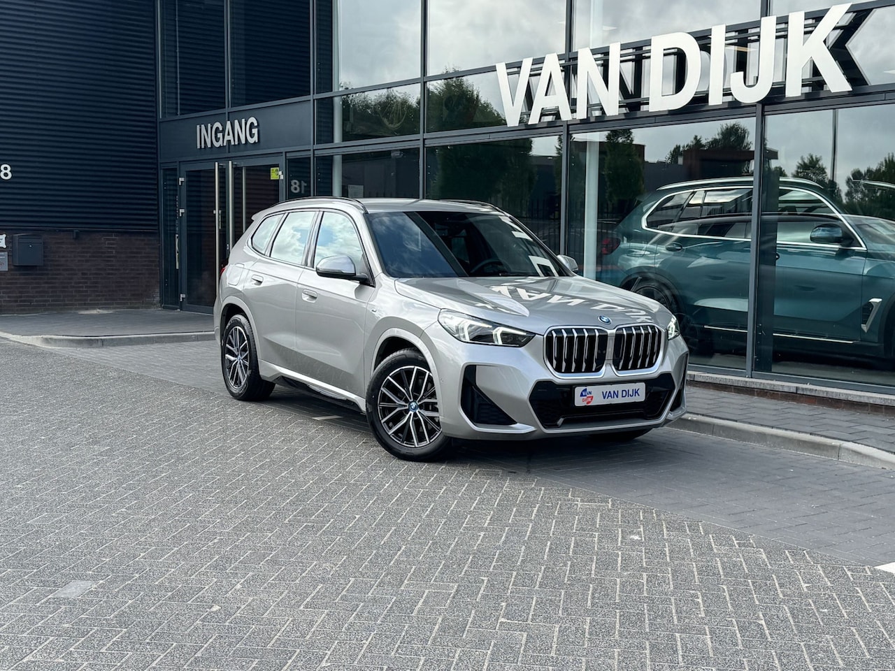 BMW X1 - xDrive25e M Sportpakket Premium-Pack Driv.Ass.Plus Nav Ada-Led 18" LM Velgen - AutoWereld.nl