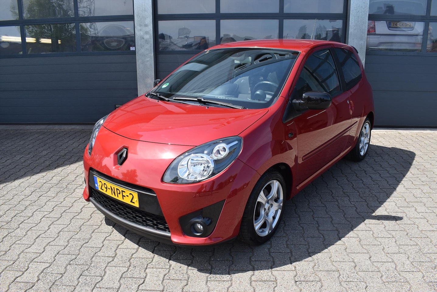 Renault Twingo - 1.2-16V Dynamique 1.2 16V 75pk Dynamique - AutoWereld.nl