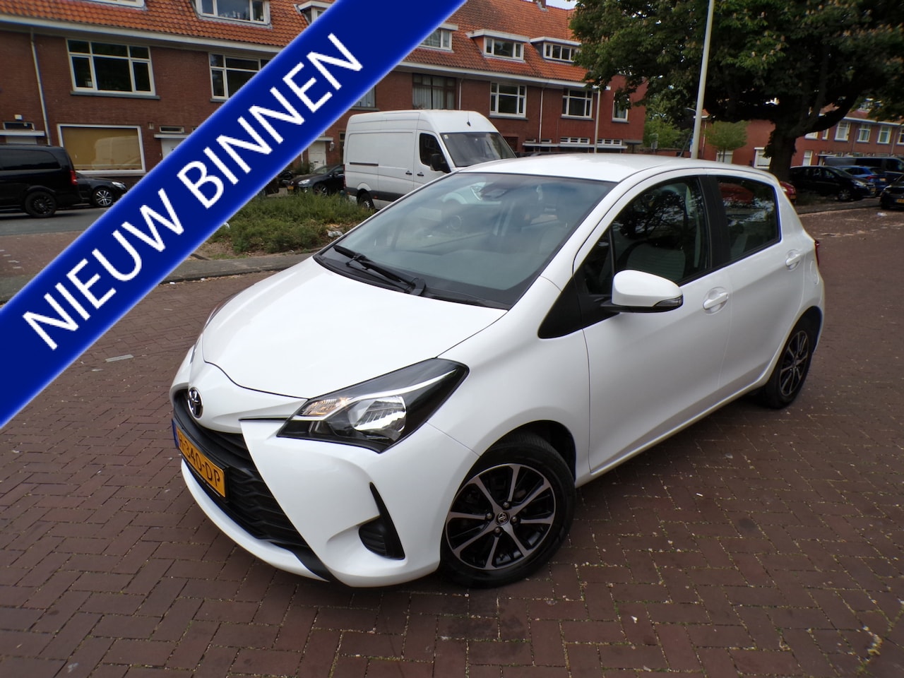 Toyota Yaris - 1.0 VVT-i Connect APPLE CARPLAY...... - AutoWereld.nl