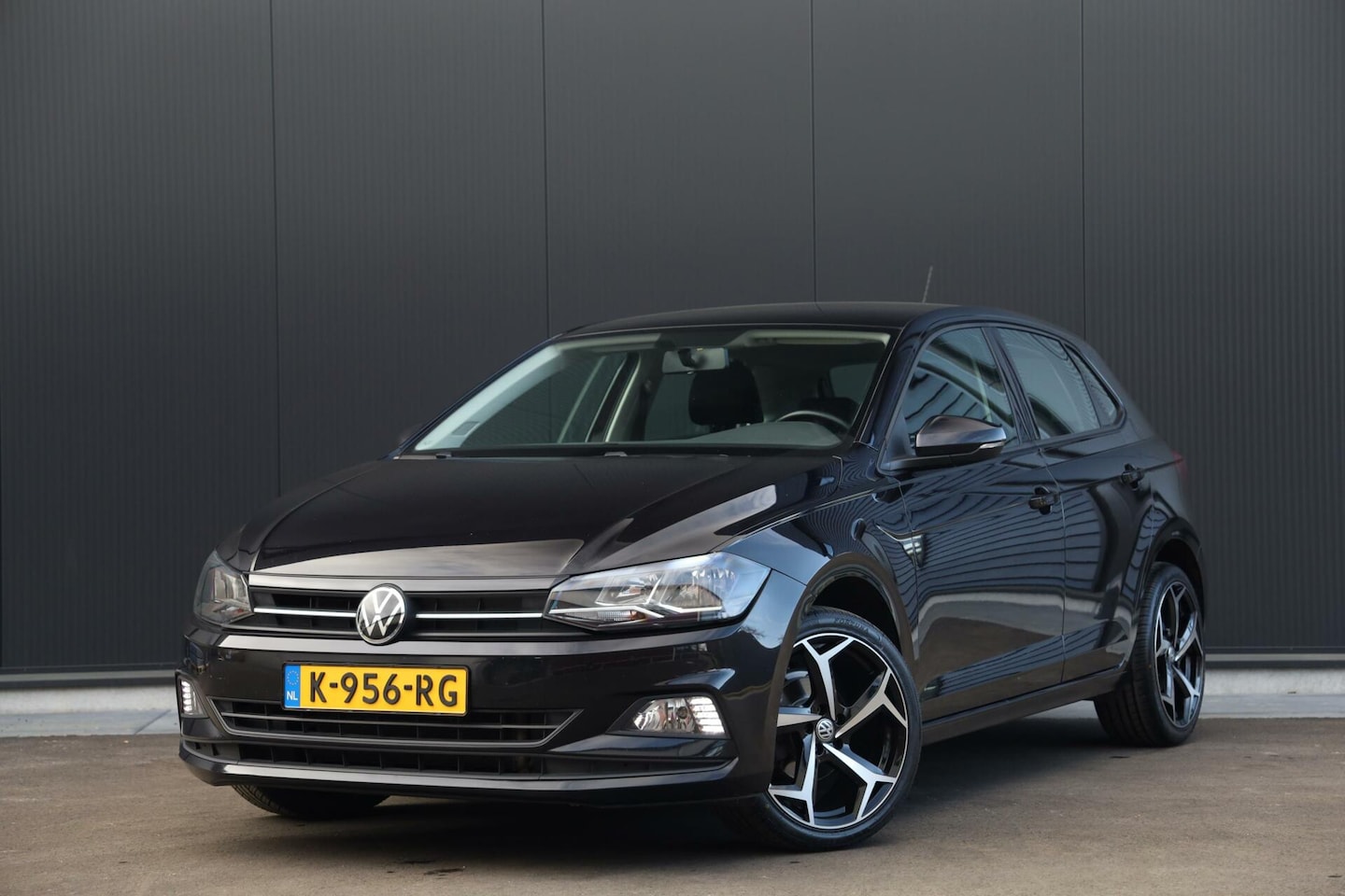 Volkswagen Polo - 1.0 TSI 95pk DSG Automaat Comfortline Airco Navigatie ACC Apple CarPlay NL-Auto DAB+ - AutoWereld.nl