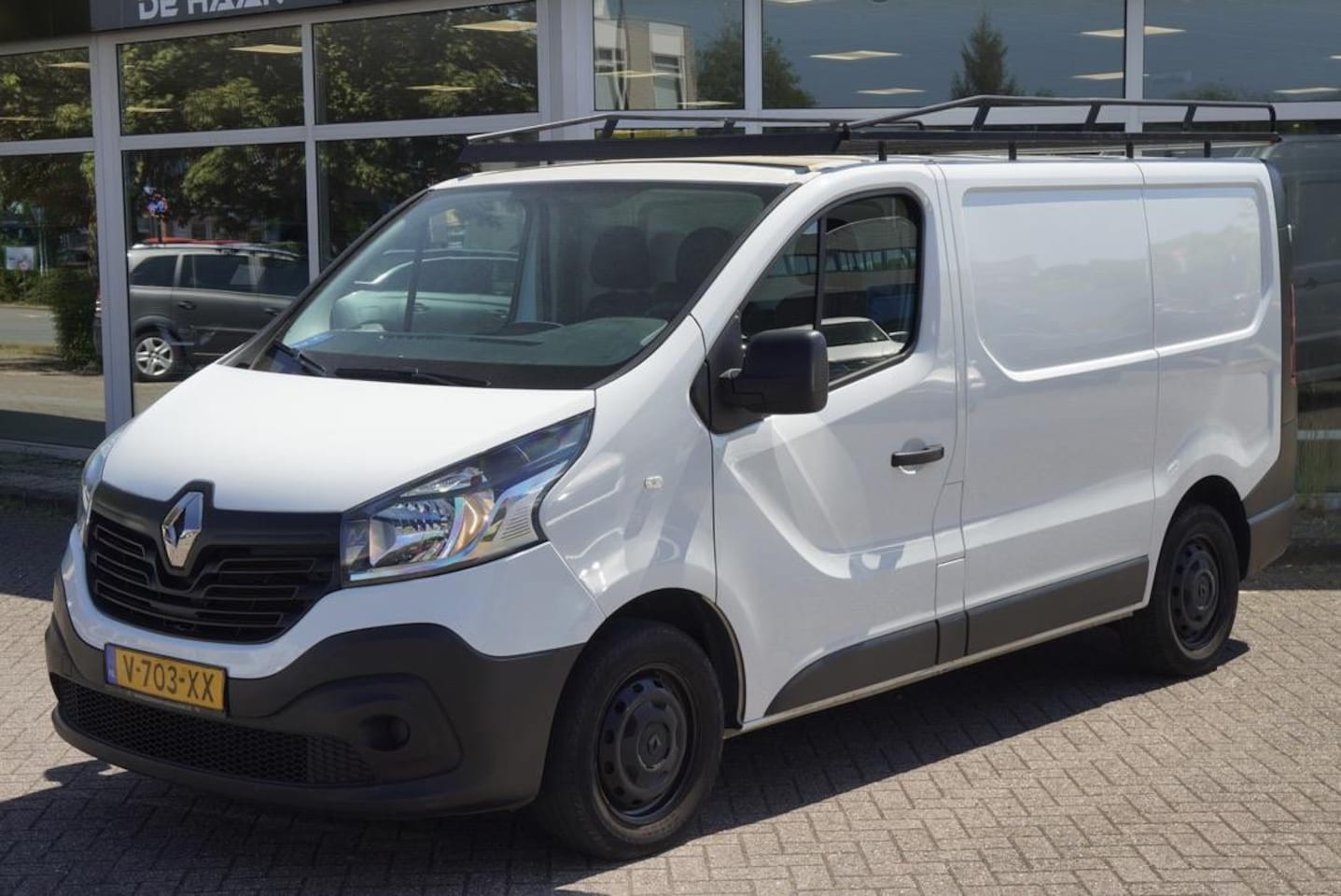 Renault Trafic - 1.6 dCi T29 L1H1 Comfort NAVI BLUETOOTH PDC ORIG NL! - AutoWereld.nl