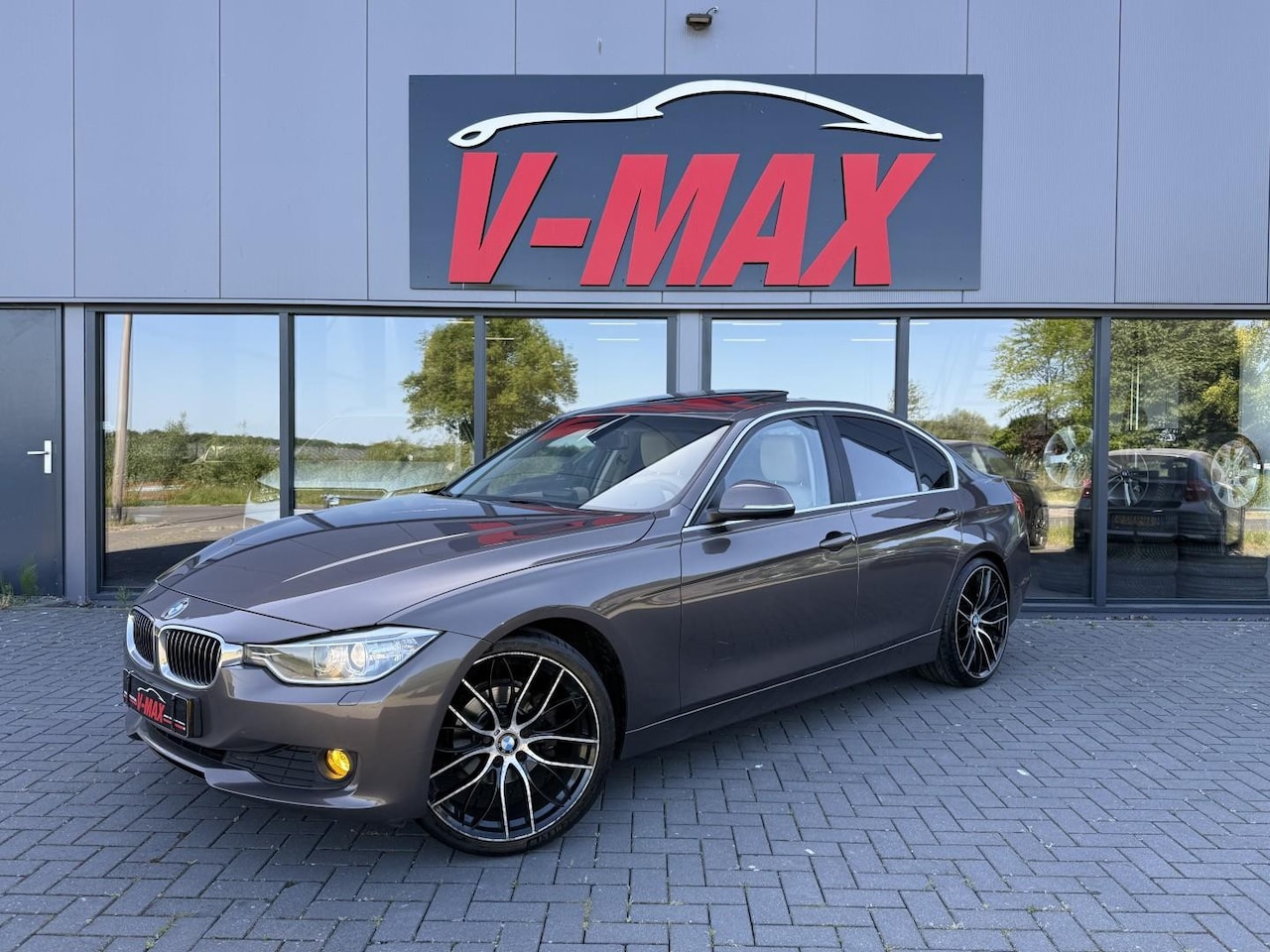 BMW 3-serie - 320i High Exec Dak Naviprof Xenon H/Kardon Leder Stoelvw - AutoWereld.nl