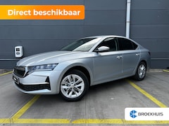 Skoda Octavia - Hatchback | Chromen grille | Climatronic, elektronische airconditioning met twee zones | C