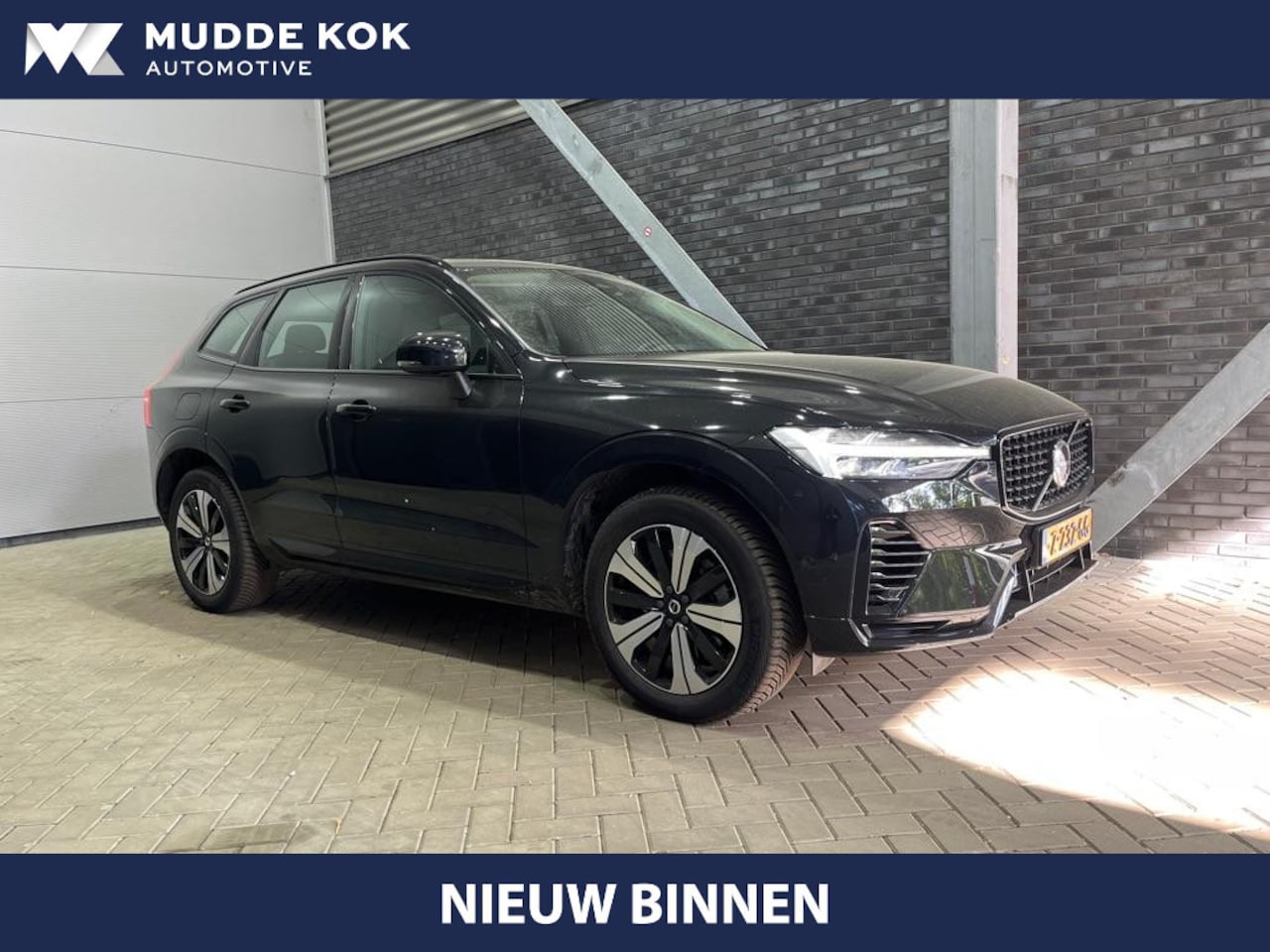 Volvo XC60 - T6 Plug-in hybrid Plus Dark | Long Range | Panoramadak | 360° Camera | ACC | Trekhaak | BL - AutoWereld.nl